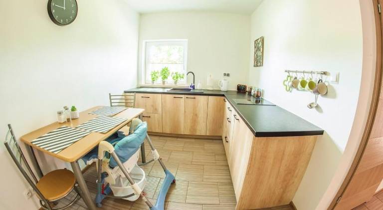 Holiday apartment with terrace & yard — photo 5