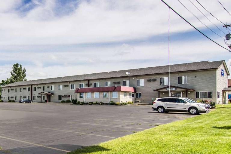 Days Inn by Wyndham Fergus Falls in Fergus Falls, MN