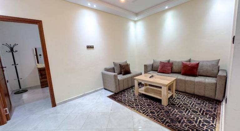Apartment with terrace — photo 2