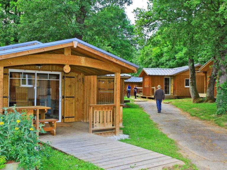 Children-friendly chalet with heated pool & terrace | Pets allowed — photo 2