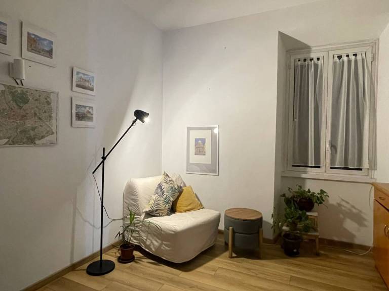 Charming 2-Guest Apt in San Giovanni Landmark — photo 4