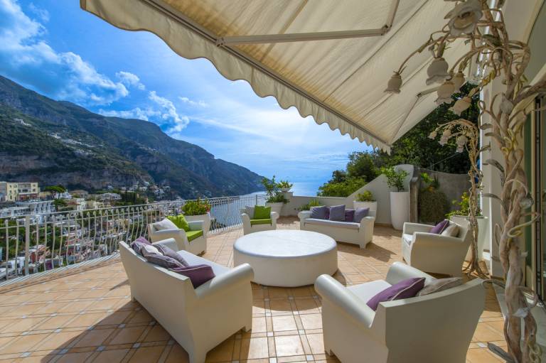 Fully equipped villa with hot tub, sauna & patio | Mountain view | Next to the beach | Pets allowed — photo 4