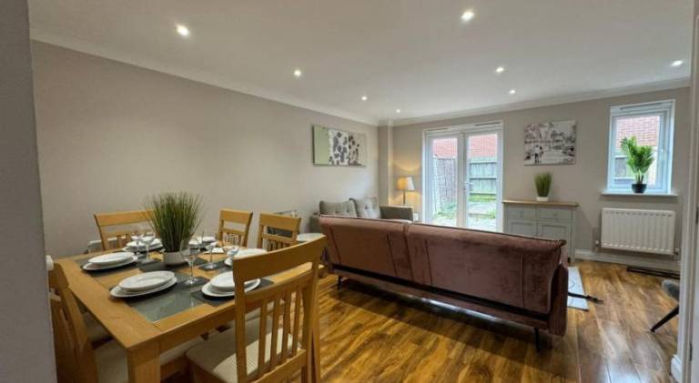 Vacation home | Suitable for remote work | Pet-friendly — photo 2