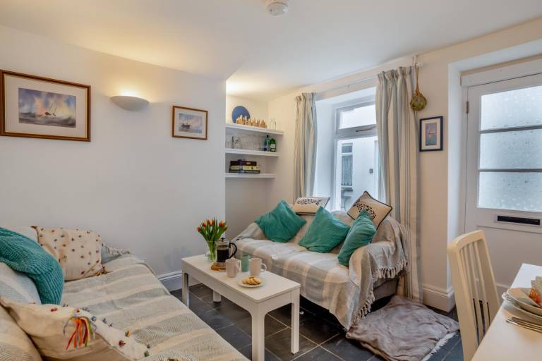Cottage with patio in Looe