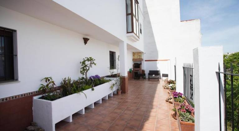 Ample house | Pets allowed — photo 3
