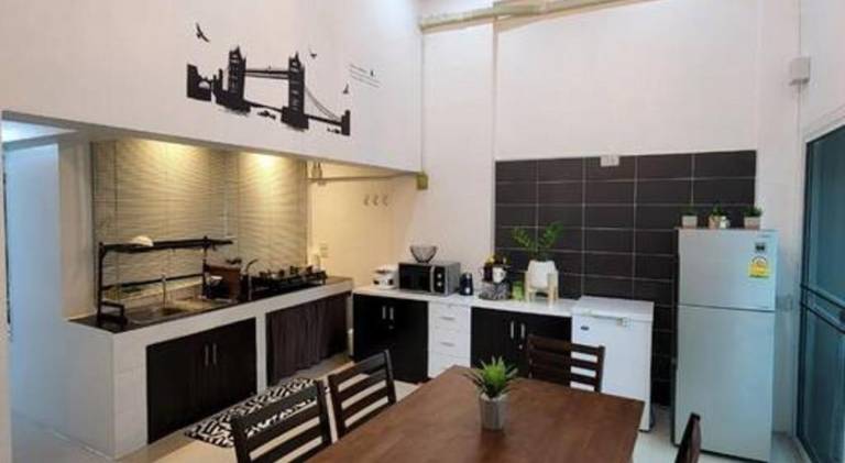Ample villa | Pets allowed — photo 4