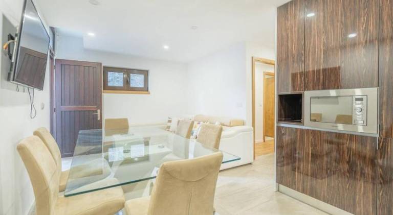 Spacious vacation home with garden, barbecue & private pool | Pet-friendly — photo 4