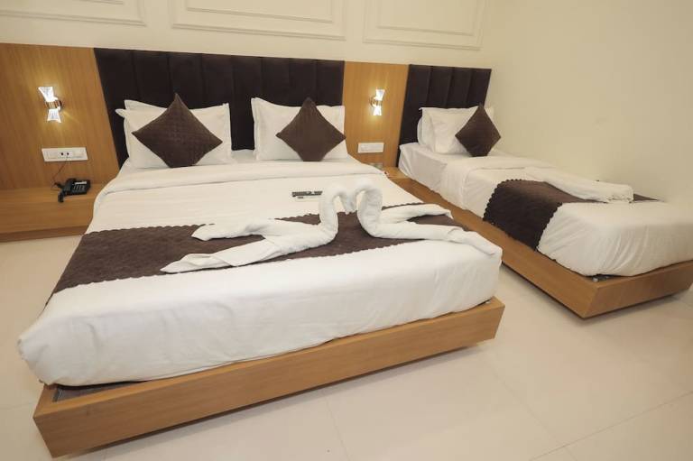Hotel Neha Palace
