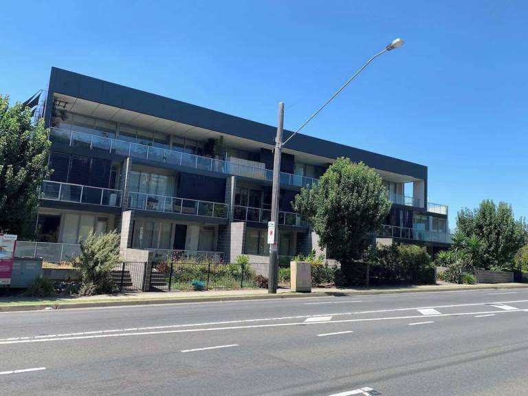 Apartment  Mount Waverley