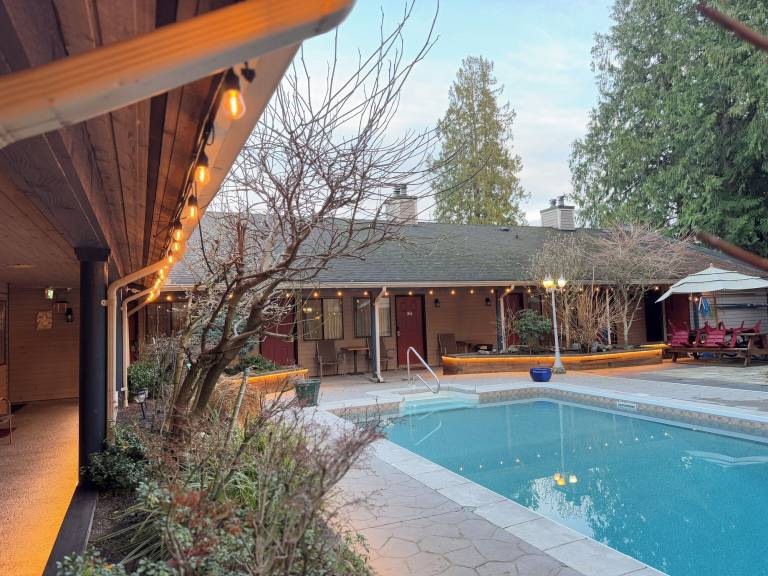 Motel Bowen Island