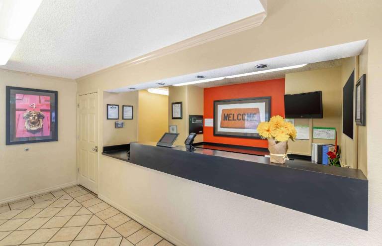 Extended Stay America Select Suites - Tampa - Brandon — photo 4