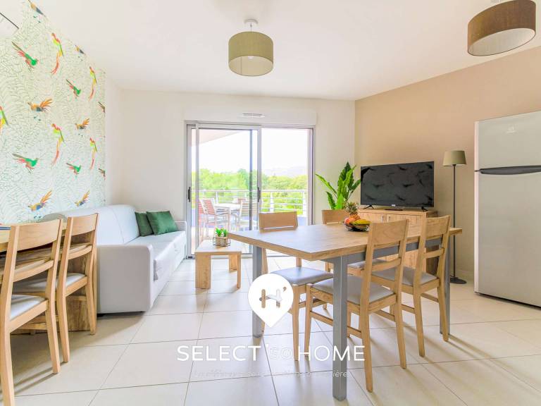 Beautiful rental apartment with pool | Pet-friendly — photo 5