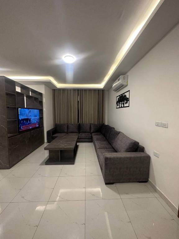 Rental apartment with patio — photo 4