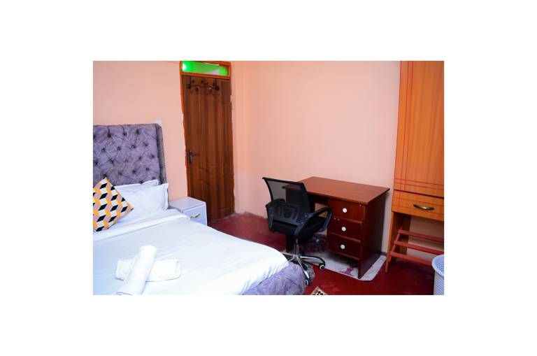 Cozy Naivasha Apartment with Mountain Views — photo 5