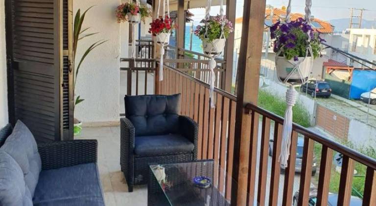 Rental apartment with pool in Sithonia
