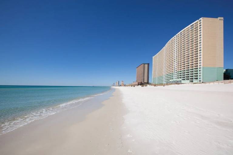 Resort  Long Beach Resort