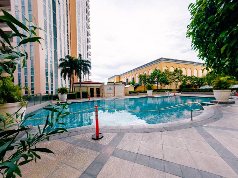 Serviced apartment with terrace, pool & sauna | Pets allowed — photo 2