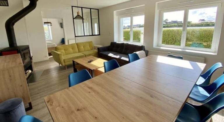 Lovely vacation home with yard | Pet-friendly — photo 5
