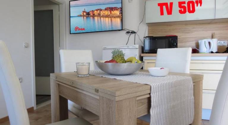 Holiday apartment with 2 rooms for 4 persons — photo 5