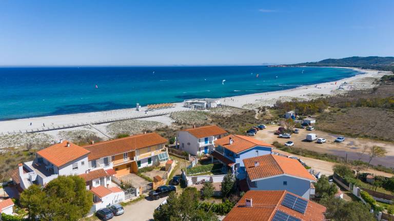 Family-oriented B&B with patio & BBQ | Beach nearby | Dogs allowed — photo 2