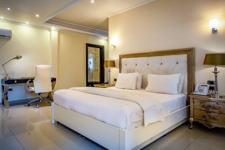 Resort  Freetown