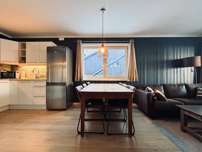 Apartment with sauna & patio — photo 4