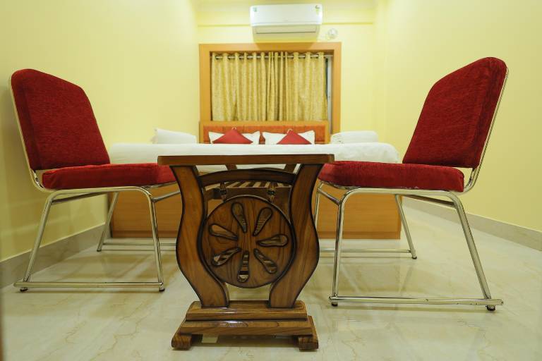 LOTUS HOTEL AND BANQUET — photo 5