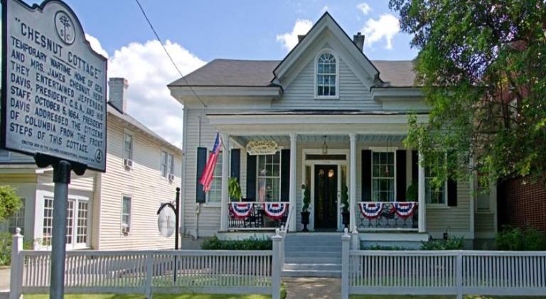 Chesnut Cottage Inn in Columbia, GA