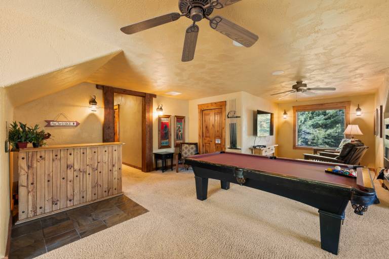 Family-friendly house with barbeque & hot tub | River view | Good for workation | Dogs allowed — photo 4