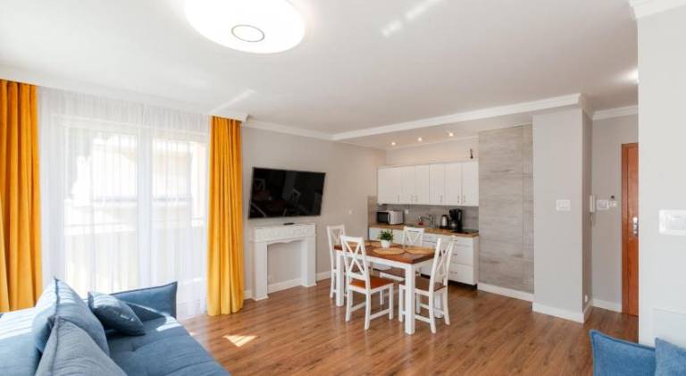 Apartment with terrace — photo 2