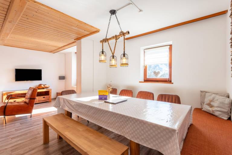 Vacation home with sauna, barbeque & yard | Mountain view — photo 3