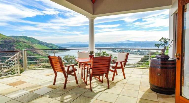 Knysna Pearl View Guest House in Knysna