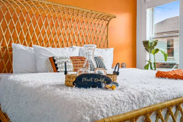 Short North - Parking Free - Convention - King Bed in Franklin, OH