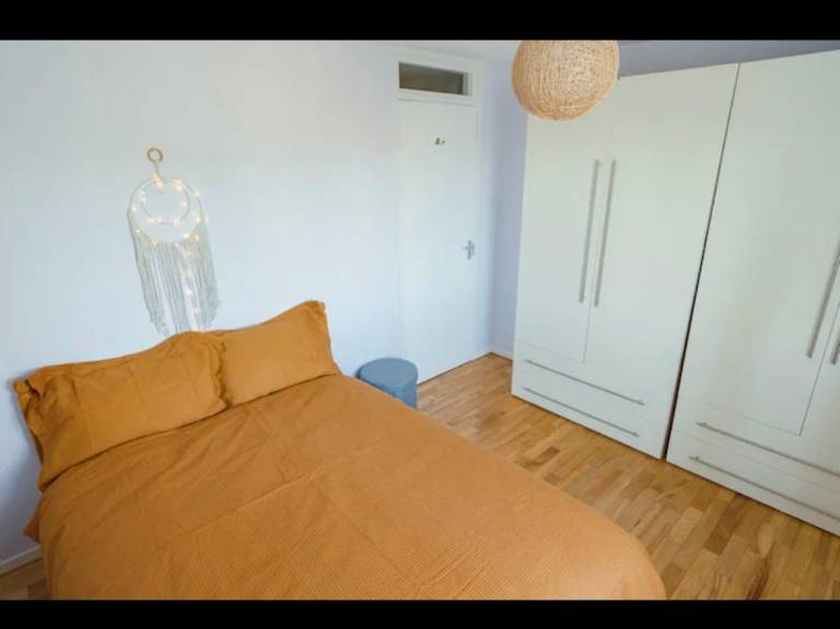 Private room  Central London