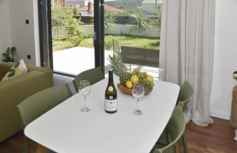 Rental apartment with barbeque & garden — photo 5