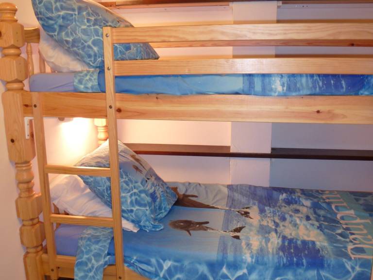 Cozy Studio for 4: Ski-In/Ski-Out, Balcony, Wi-Fi, Garage, Pet-Friendly — photo 5
