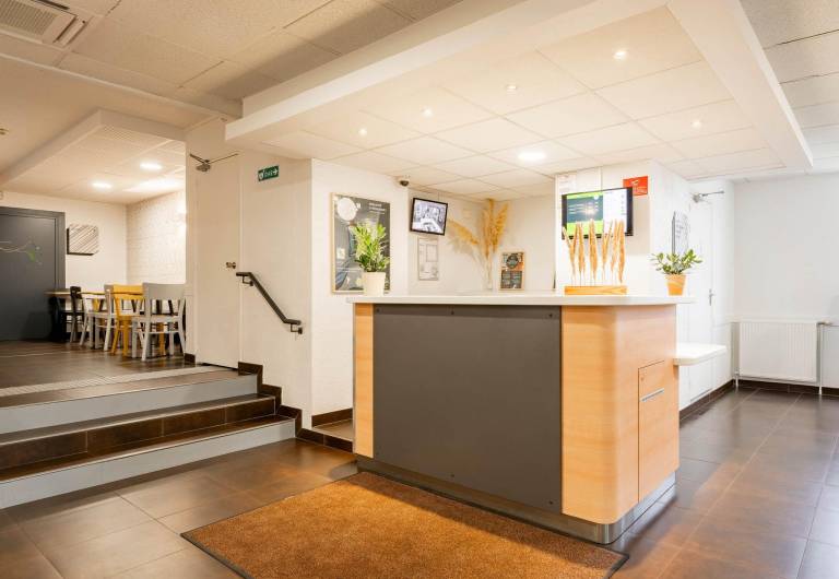 B&B HOTEL Valenciennes Sud — photo 3