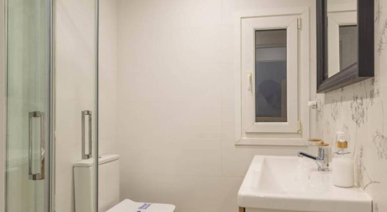 Rental apartment with 2 rooms for 4 persons — photo 4