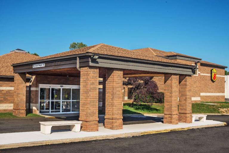 Super 8 By Wyndham Copley Akron in Akron, OH