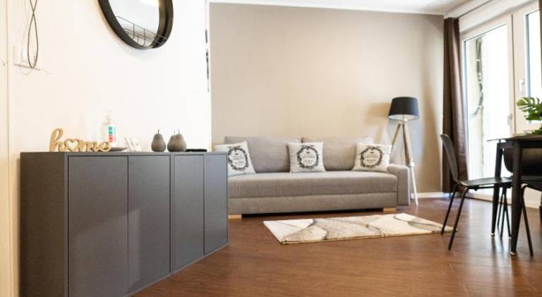 Holiday apartment with yard — photo 3