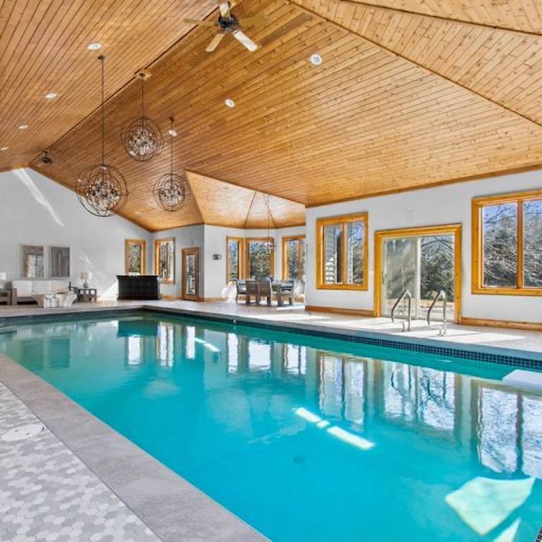 Appleton Vacation Rentals from 91 HomeToGo