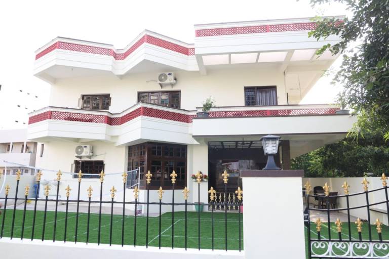 Bed and breakfast  Tirupati