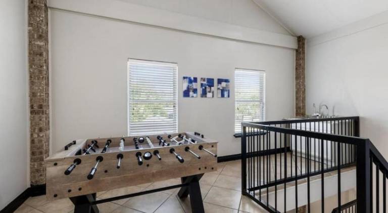 Vacation home with grill & yard — photo 5