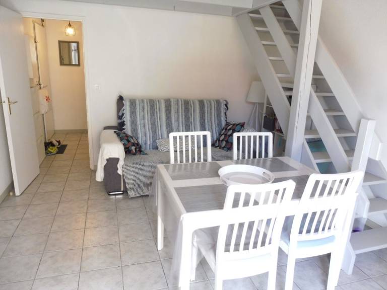 Vacation home with garden | Garden view — photo 3