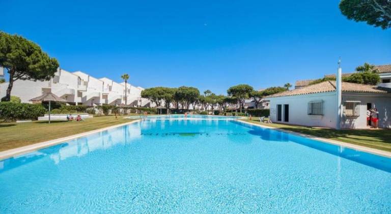 Nice apartment with pool | Close to the beach | Pets are welcome — photo 2