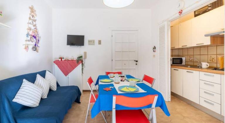 Holiday apartment with 1 room for 4 persons in Silvi