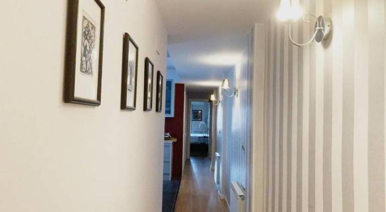 Pleasant holiday apartment | Close to Cathedral-Basilica of Our Lady of the Pillar | Perfect for remote work | Pet-friendly — photo 3