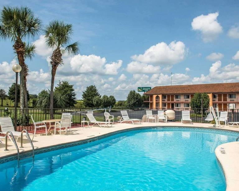 Quality Inn Marianna South — photo 3