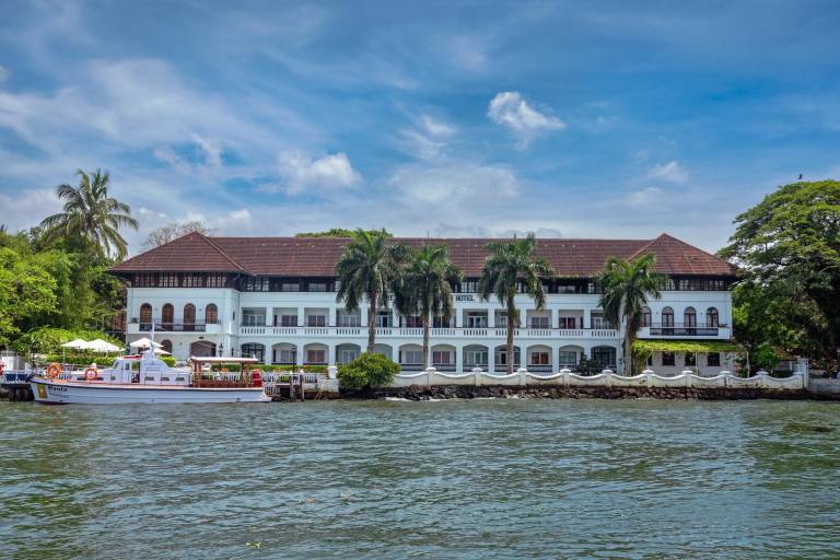 753 m² Hausboot