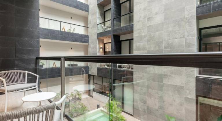 Apartment with jacuzzi, pool & terrace — photo 3